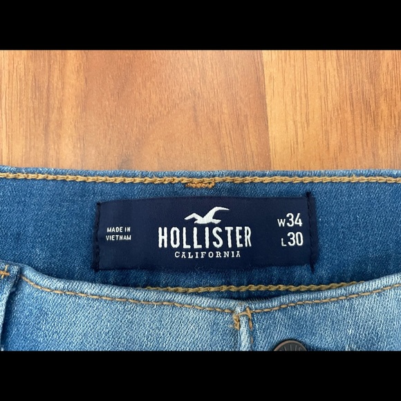 Men’s Hollister Ripped Jeans - Picture 3 of 3